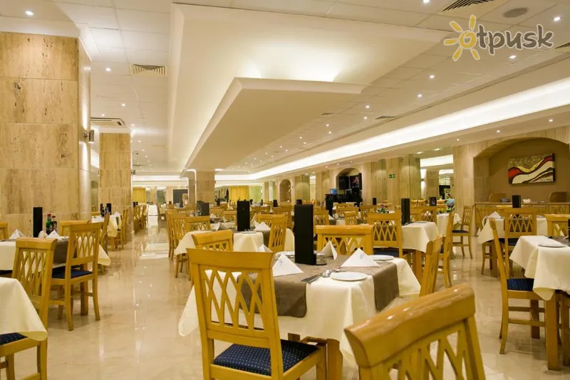 Фото отеля Soreda Hotel 4* Аура Мальта бары и рестораны