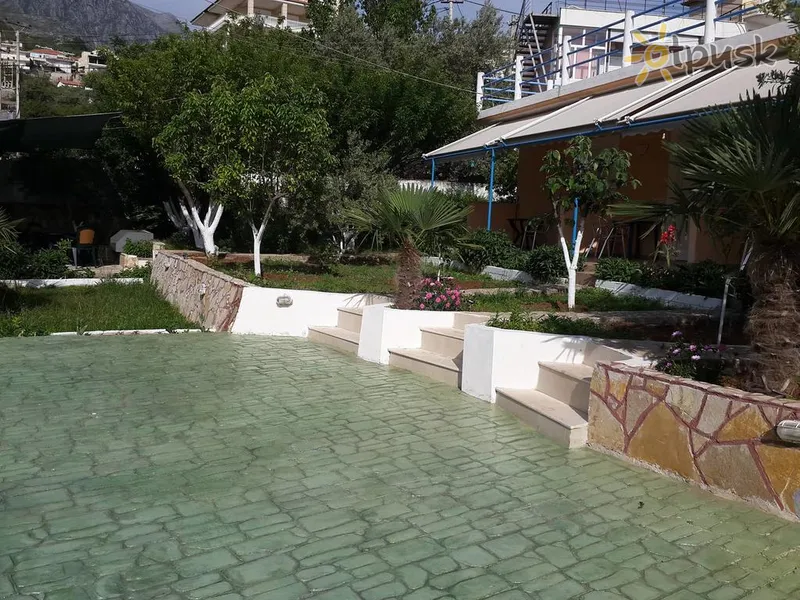 Фото отеля Yard Paradise Hotel 3* Дхермі Албанія екстер'єр та басейни