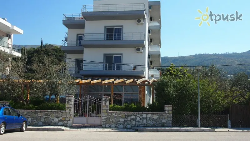 Фото отеля Rondos Hotel 3* Влера Албания экстерьер и бассейны