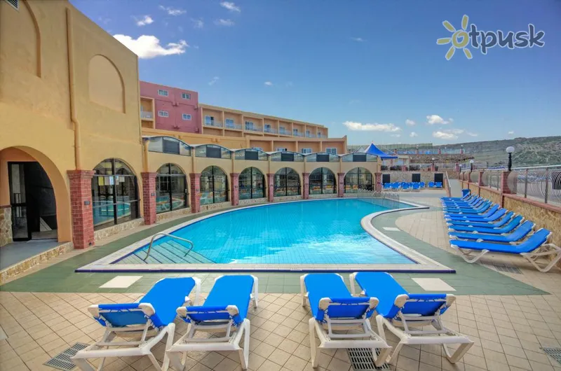 Фото отеля Paradise Bay Resort Hotel 4* Mellieha Malta ārpuse un baseini