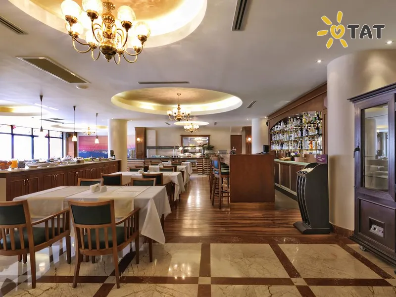 Фото отеля Taksim Metropark Hotel 4* Stambula Turcija bāri un restorāni