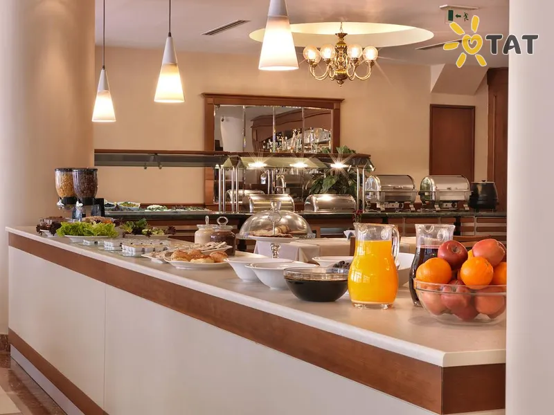 Фото отеля Taksim Metropark Hotel 4* Stambula Turcija bāri un restorāni