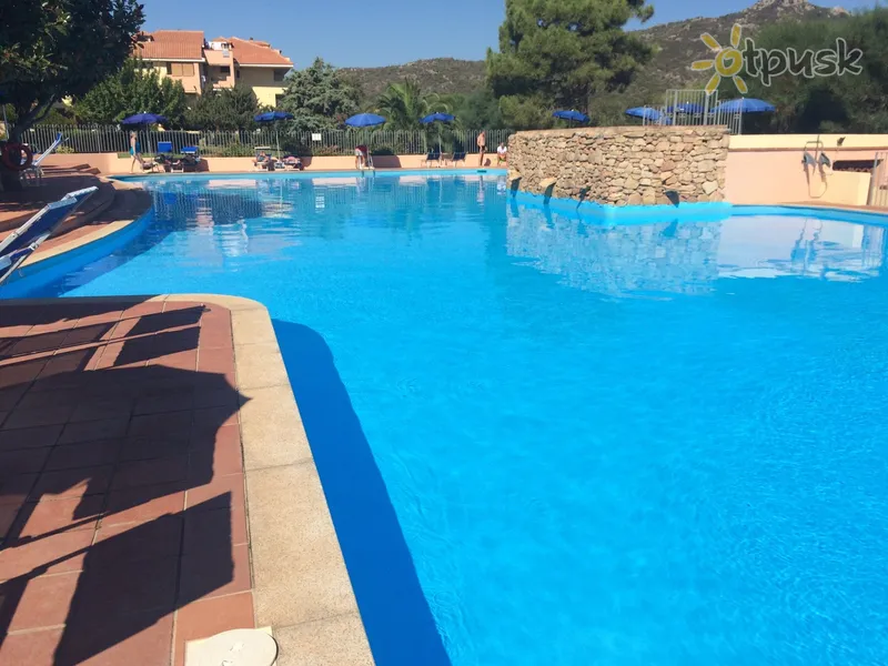 Фото отеля Colonna Beach Hotel & Residence 4* о. Сардинія Італія екстер'єр та басейни
