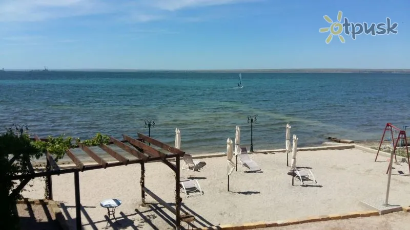 Фото отеля Галислава 2* Мирный Крым пляж