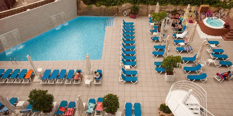 Фото отеля RH Victoria Hotel 4* Kosta Blanka Ispanija išorė ir baseinai