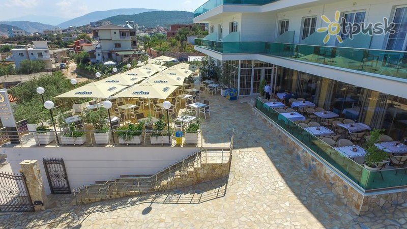 Фото отеля Luxury Hotel 4* Ксамил Албания бары и рестораны