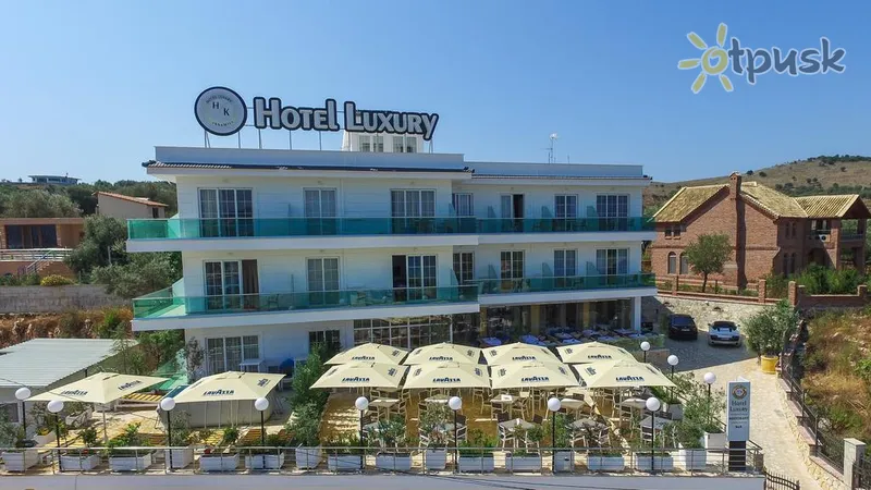 Фото отеля Luxury Hotel 4* Ксамил Албания экстерьер и бассейны