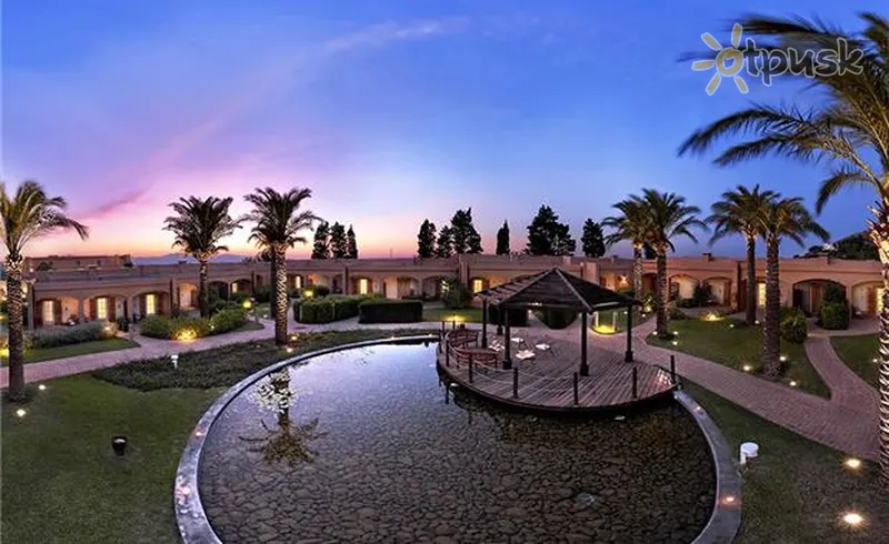 Фото отеля Altafiumara Resort & Spa 5* Kalabrija Itālija ārpuse un baseini