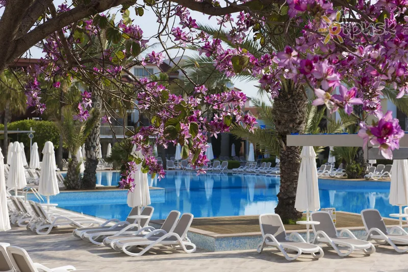 Фото отеля Barut B Suites 4* Šoninė Turkija išorė ir baseinai
