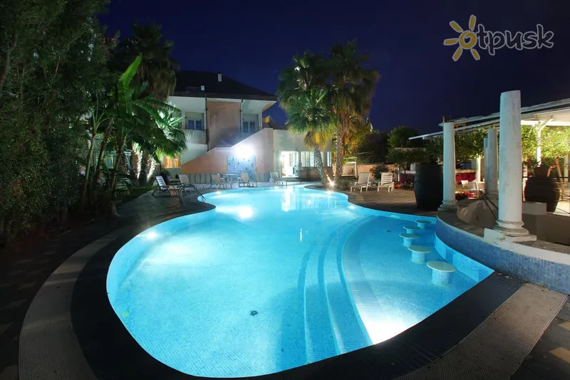 Фото отеля Regent Beach Hotel & Apartments 4* Kalabrija Italija išorė ir baseinai