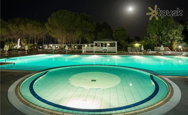 Фото отеля Nicolaus Club Bagamoyo Resort 3* Калабрія Італія екстер'єр та басейни