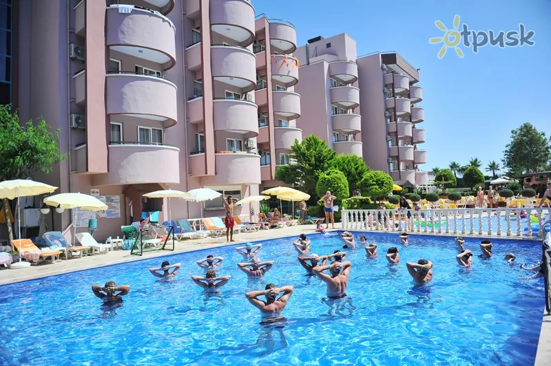 Фото отеля Grand Uysal 4* Alanija Turkija išorė ir baseinai