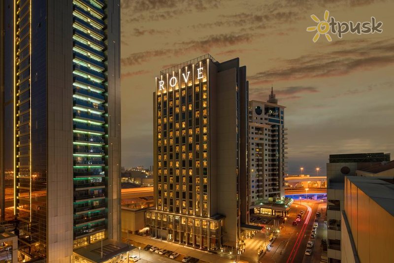 Фото отеля Rove Dubai Marina 3* Дубай ОАЭ экстерьер и бассейны