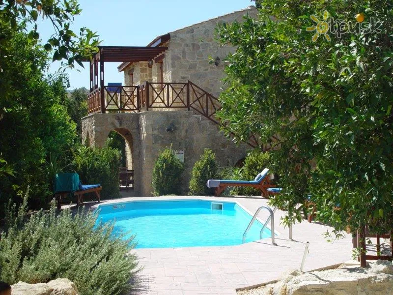 Фото отеля Z&X Holiday Villas 4* Patosas Kipras išorė ir baseinai