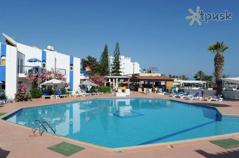 Фото отеля Alexia Hotel Apt 2* Айя Напа Кіпр екстер'єр та басейни