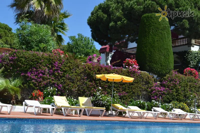 Фото отеля Roger de Flor Palace 4* Kostabrava Spānija ārpuse un baseini