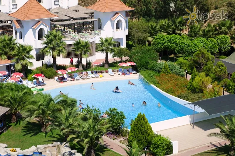 Фото отеля Serenis Hotel 5* Šoninė Turkija išorė ir baseinai