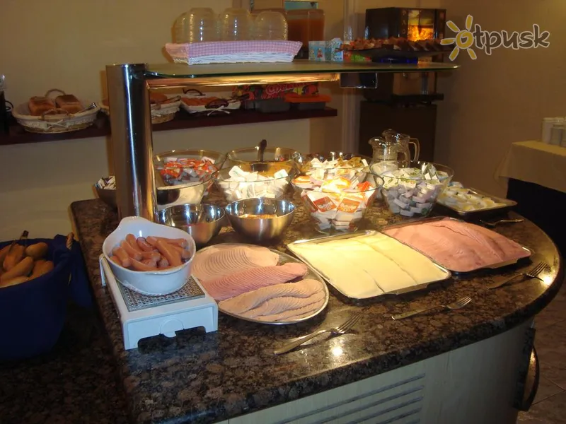 Фото отеля Bonavista Hostal 2* Kosta del Maresme Spānija bāri un restorāni