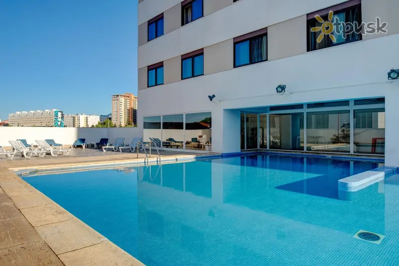 Фото отеля Vip Executive Zurique Hotel 3* Lisabona Portugalija išorė ir baseinai