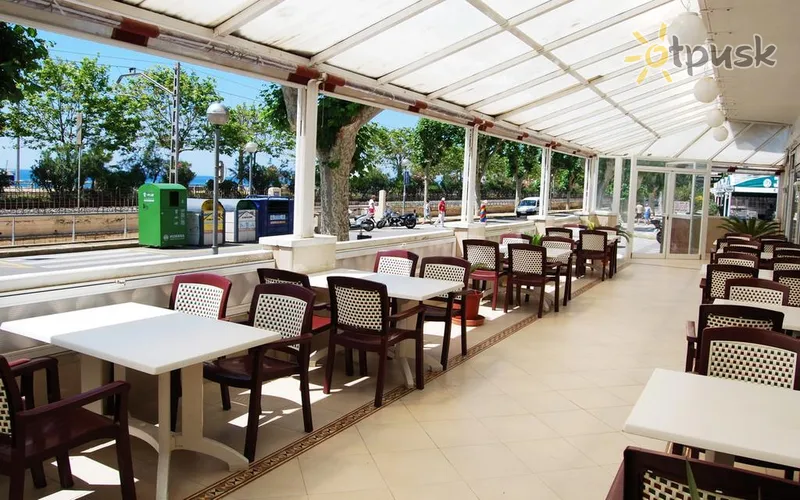 Фото отеля Mont-Rosa Hotel 3* Kosta del Maresme Spānija bāri un restorāni