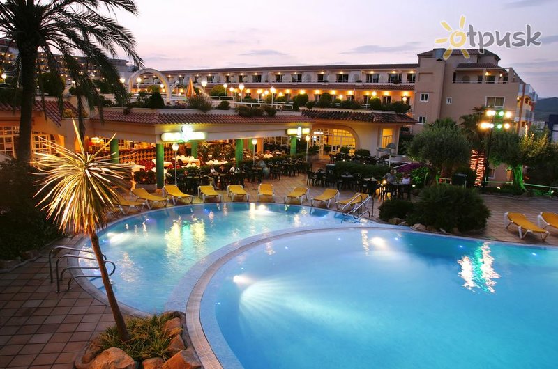 Фото отеля Guitart Gold Central Park Resort & Spa 4* Коста Брава Испания экстерьер и бассейны