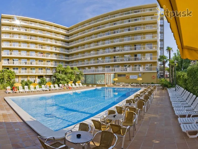 Фото отеля President Calella Hotel 3* Kosta del Maresmė Ispanija išorė ir baseinai