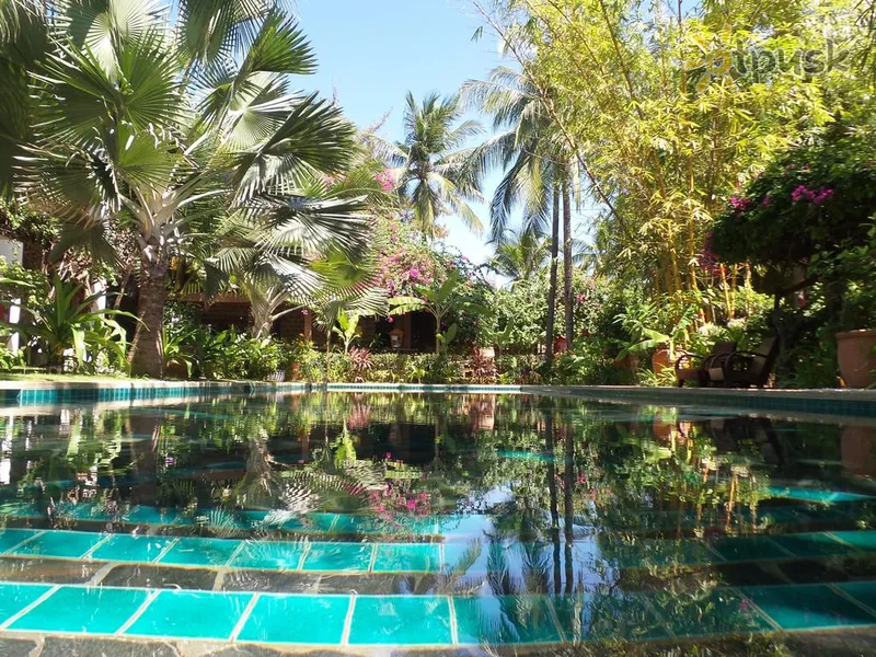 Фото отеля Full Moon Beach Resort 3* Фант'єт В'єтнам екстер'єр та басейни