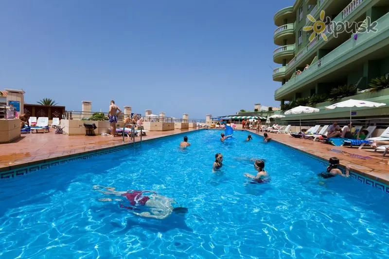 Фото отеля Villa de Adeje Beach Hotel 3* par. Tenerife (Kanārijas) Spānija ārpuse un baseini