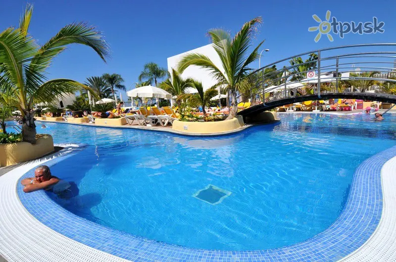 Фото отеля Paradise Park Fun Lifestyle Hotel 4* par. Tenerife (Kanārijas) Spānija ārpuse un baseini