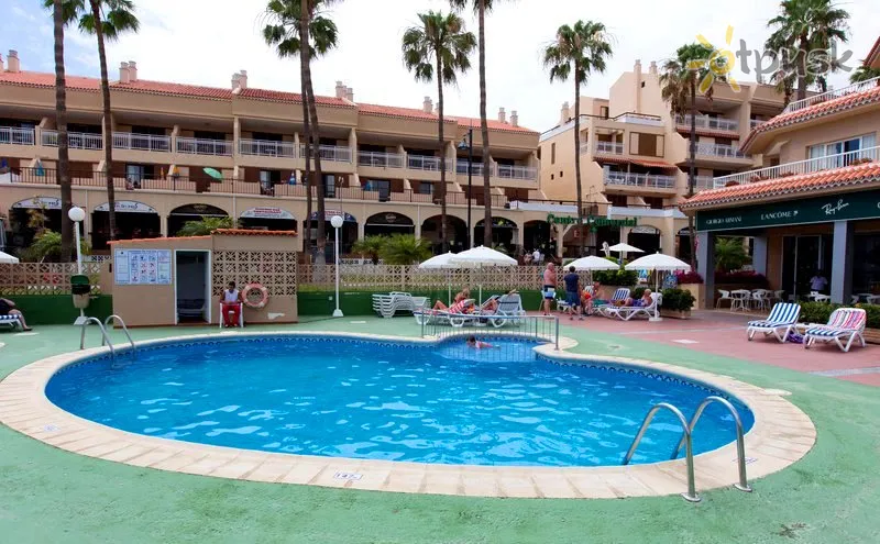 Фото отеля Vistasur Apartamentos 3* Tenerifė (Kanarai) Ispanija išorė ir baseinai