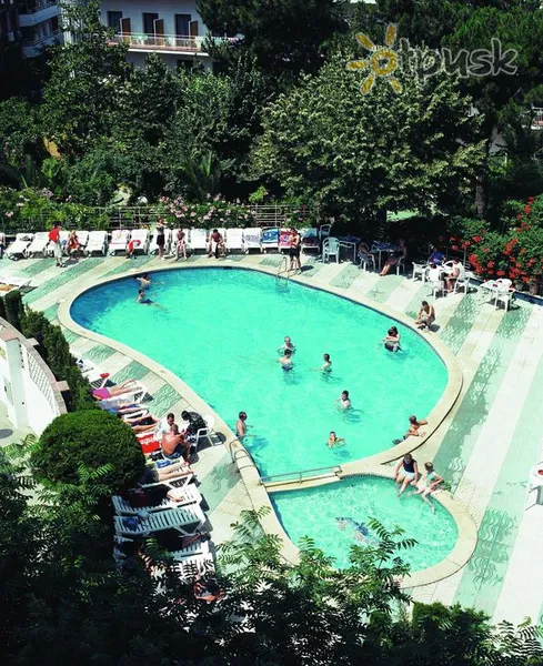 Фото отеля Clipper Hotel 2* Коста Брава Іспанія екстер'єр та басейни