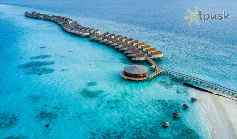 Фото отеля Centara Ras Fushi Resort & Spa Maldives 5* Северный Мале Атолл Мальдивы экстерьер и бассейны