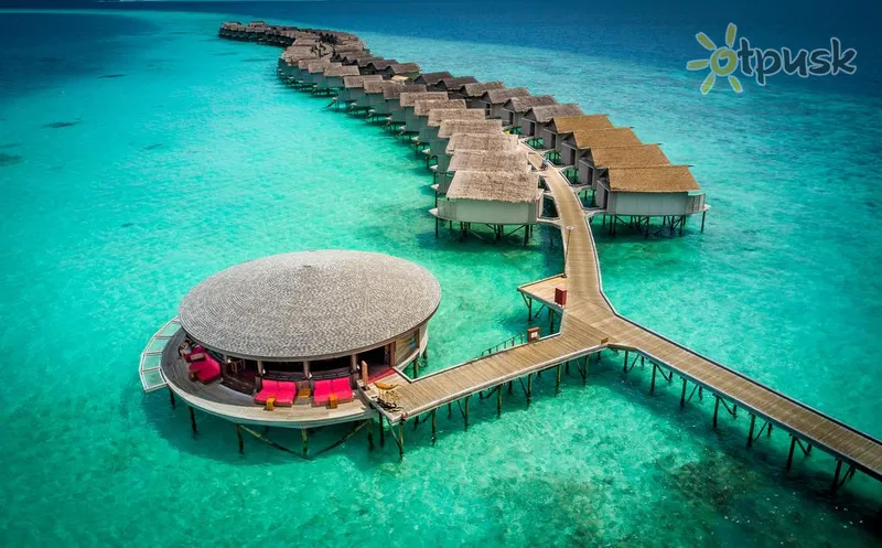 Фото отеля Centara Ras Fushi Resort & Spa Maldives 5* Північний Мале Атол Мальдіви екстер'єр та басейни