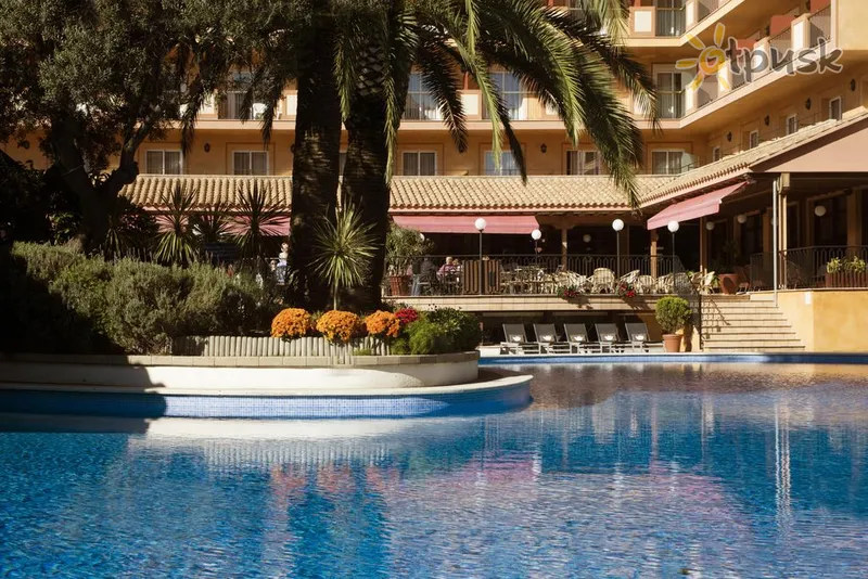 Фото отеля Luna Park Hotel 3* Коста Дель Маресме Іспанія екстер'єр та басейни