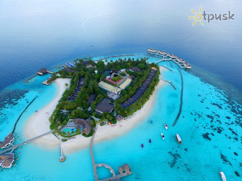 Фото отеля Centara Grand Island Resort & Spa Maldives 5* Ари (Алифу) Атолл Мальдивы экстерьер и бассейны