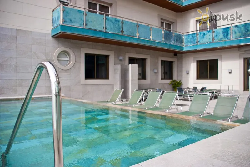 Фото отеля Sant Jordi Boutique Hotel Thalasso & Spa 5* Коста Дель Маресме Іспанія екстер'єр та басейни