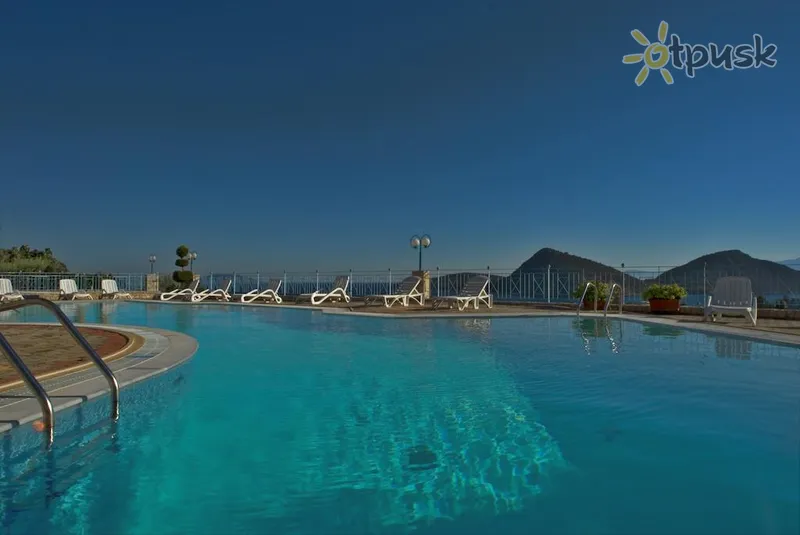 Фото отеля Panorama Hotel 3* Peloponēsa Grieķija ārpuse un baseini