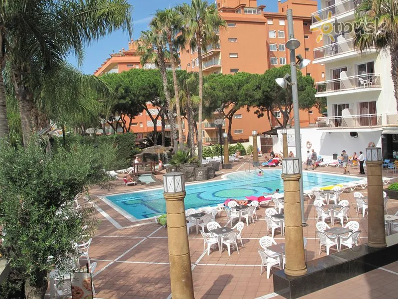 Фото отеля Reymar Hotel 3* Kosta del Maresme Spānija ārpuse un baseini