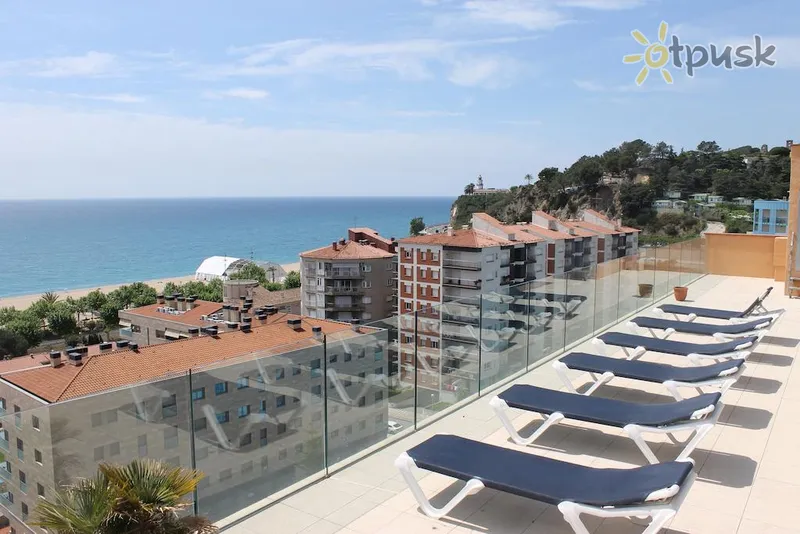 Фото отеля Catalonia Hotel 3* Kosta del Maresme Spānija ārpuse un baseini