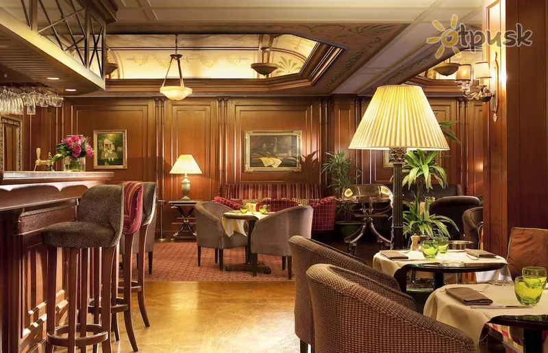 Фото отеля Napoleon Paris Hotel 5* Paryžius Prancūzija barai ir restoranai