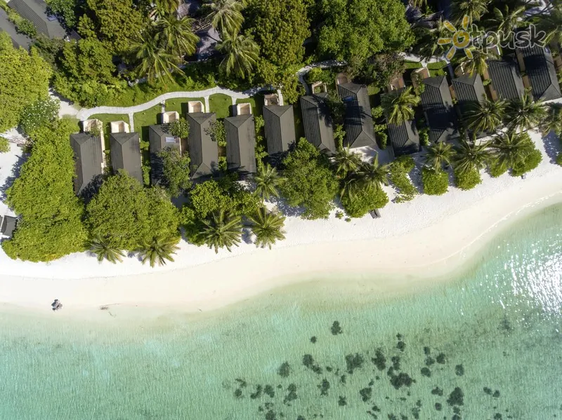 Фото отеля Holiday Island Resort & Spa 4* Ari (Alifu) atols Maldīvija pludmale