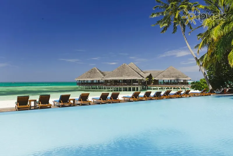 Фото отеля Medhufushi Island Resort 5* Мулаку (Миму) Атолл Мальдивы экстерьер и бассейны