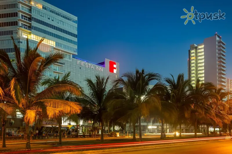 Фото отеля Fiesta Inn Cancun Las Americas 4* Канкун Мексика екстер'єр та басейни