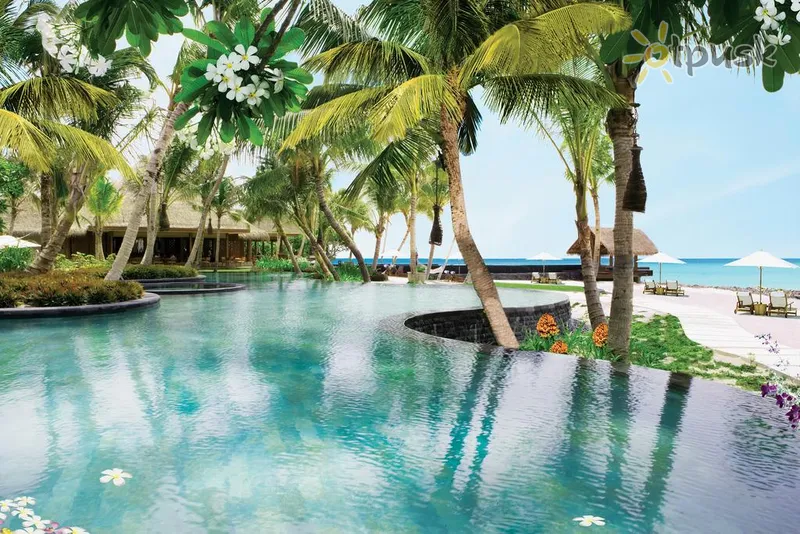 Фото отеля One & Only Reethi Rah 5* Ziemeļu Males atols Maldīvija ārpuse un baseini