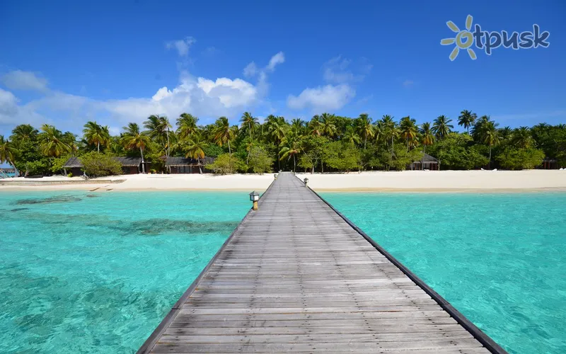 Фото отеля Palm Beach Island Resort & Spa 4* Lhaviyani atols Maldīvija pludmale