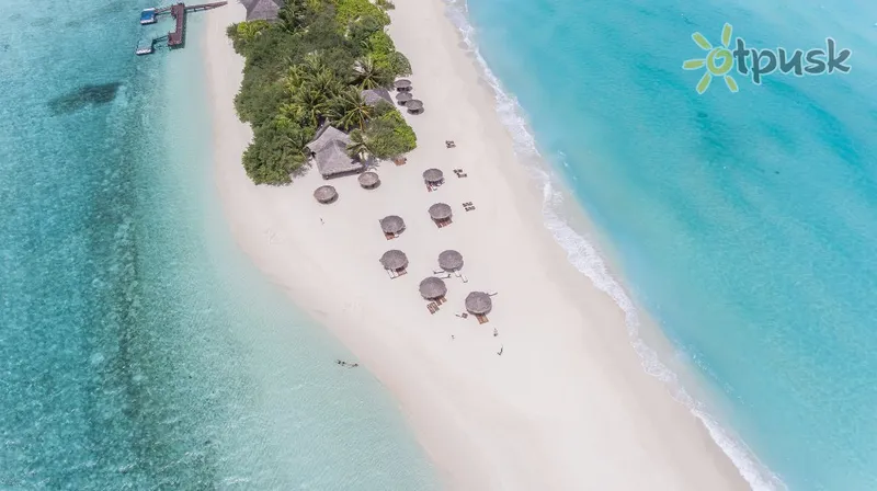 Фото отеля Palm Beach Island Resort & Spa 4* Лхавіяні Атол Мальдіви пляж