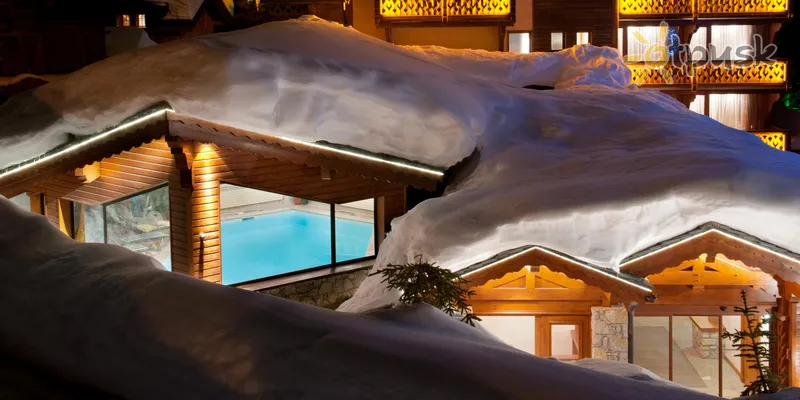 Фото отеля Les Sherpas Hotel 3* Куршевель Франция экстерьер и бассейны