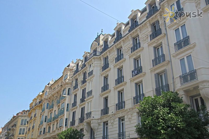 Фото отеля Kyriad Nice Gare Hotel 3* Ницца Франция экстерьер и бассейны
