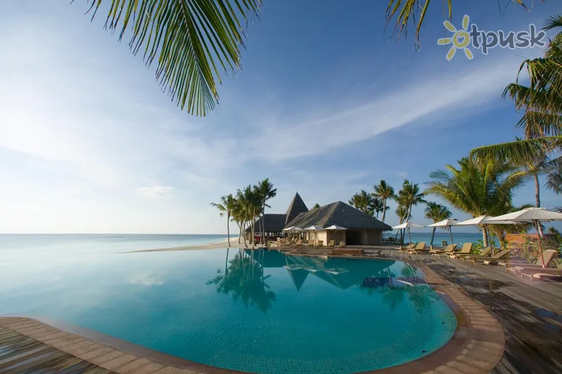 Фото отеля Veligandu Island Resort & Spa 5* Ари (Алифу) Атолл Мальдивы экстерьер и бассейны