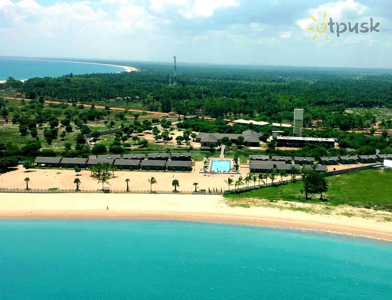 Фото отеля Amethyst Resort 4* Пасикуда Шри-Ланка пляж